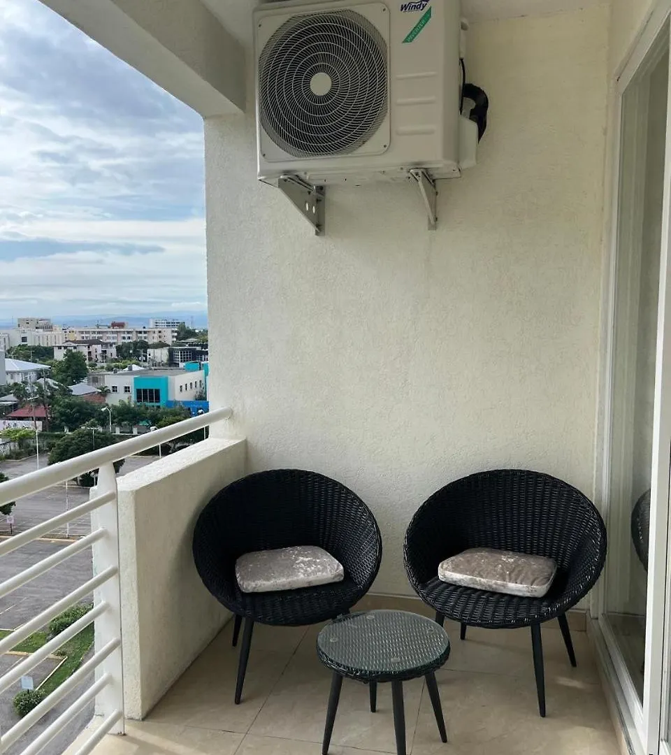 Modern and Elegant Apartment Kingston 0*,