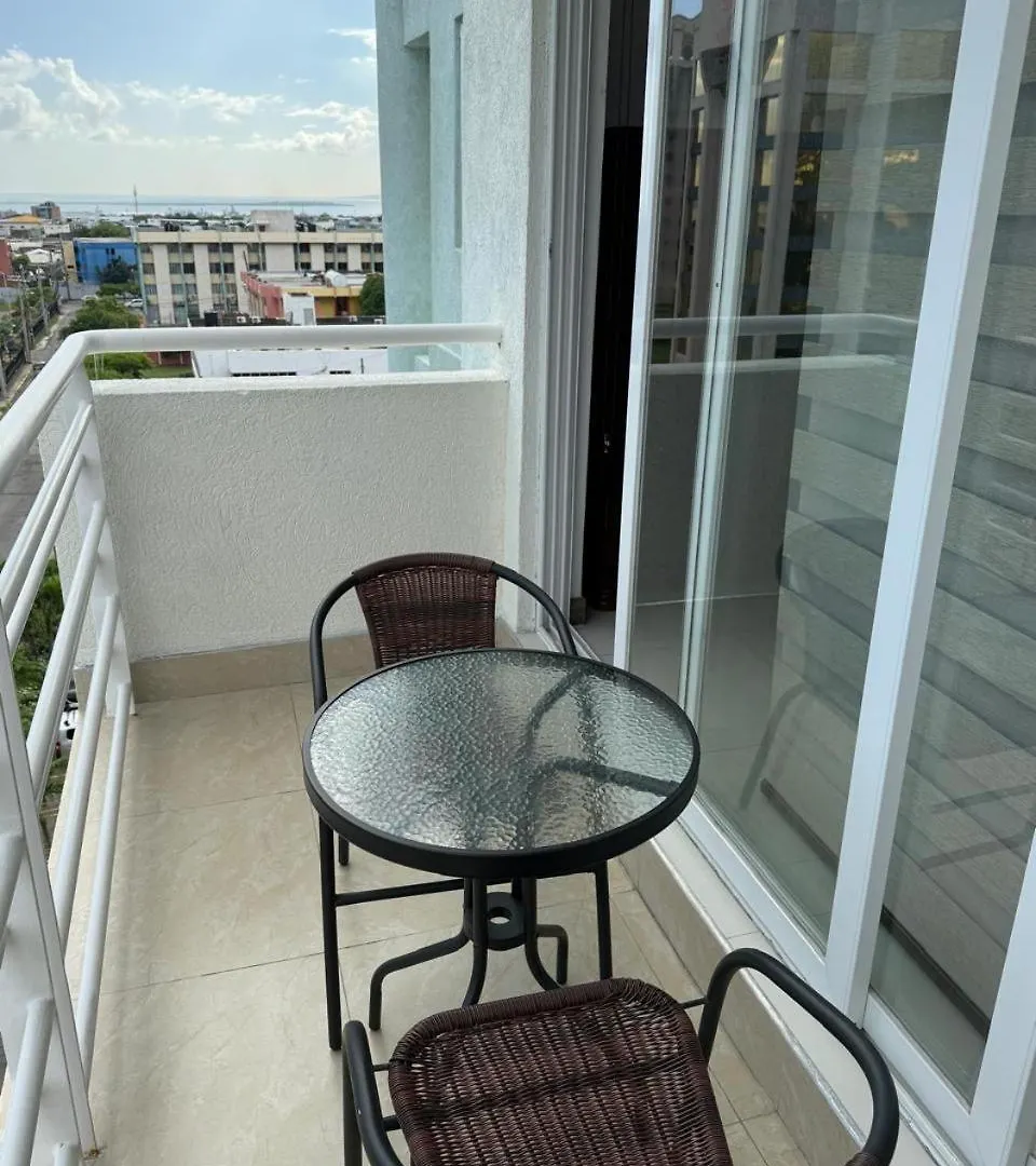 Modern and Elegant Apartment Kingston 0*,
